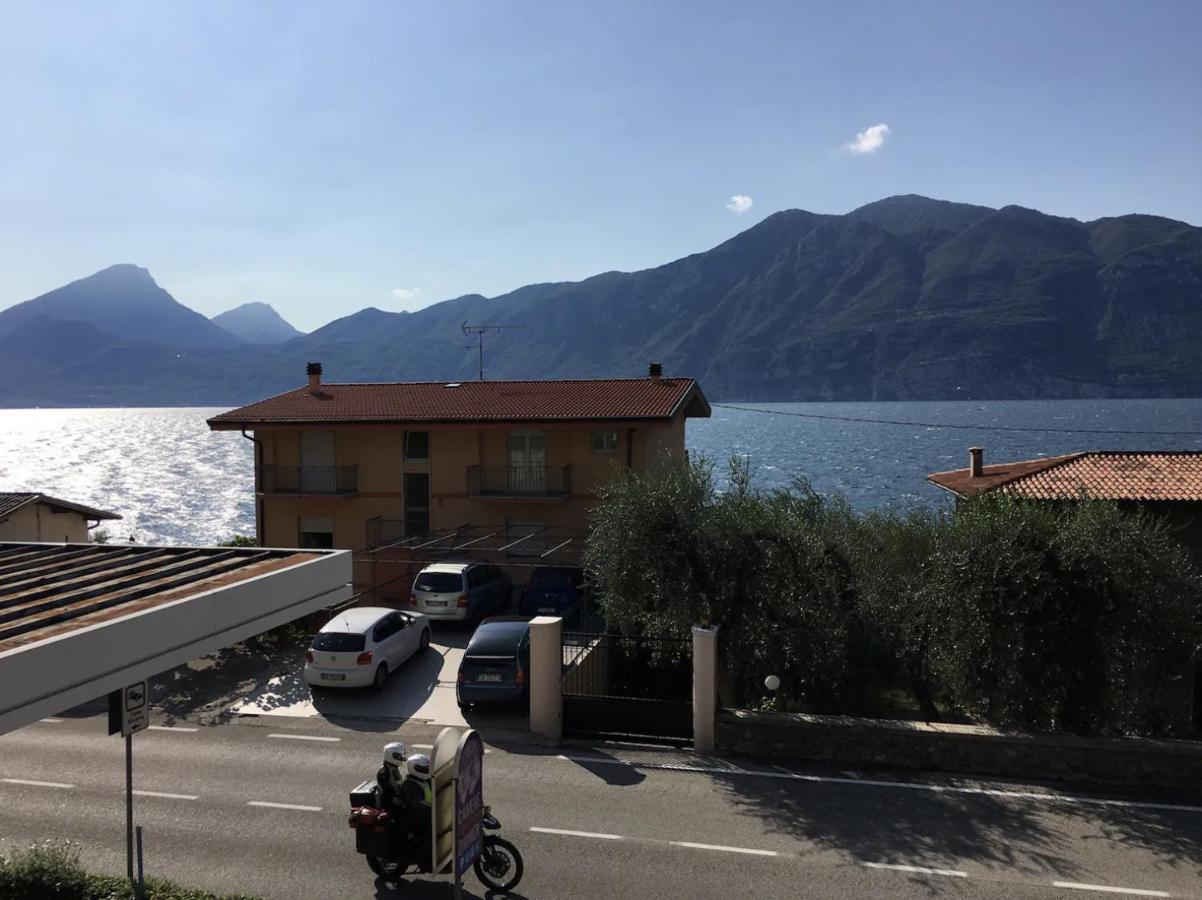 Lake View With Aircon - 5 Minutes From The Beach! Бренцоне-суль-Гарда Экстерьер фото